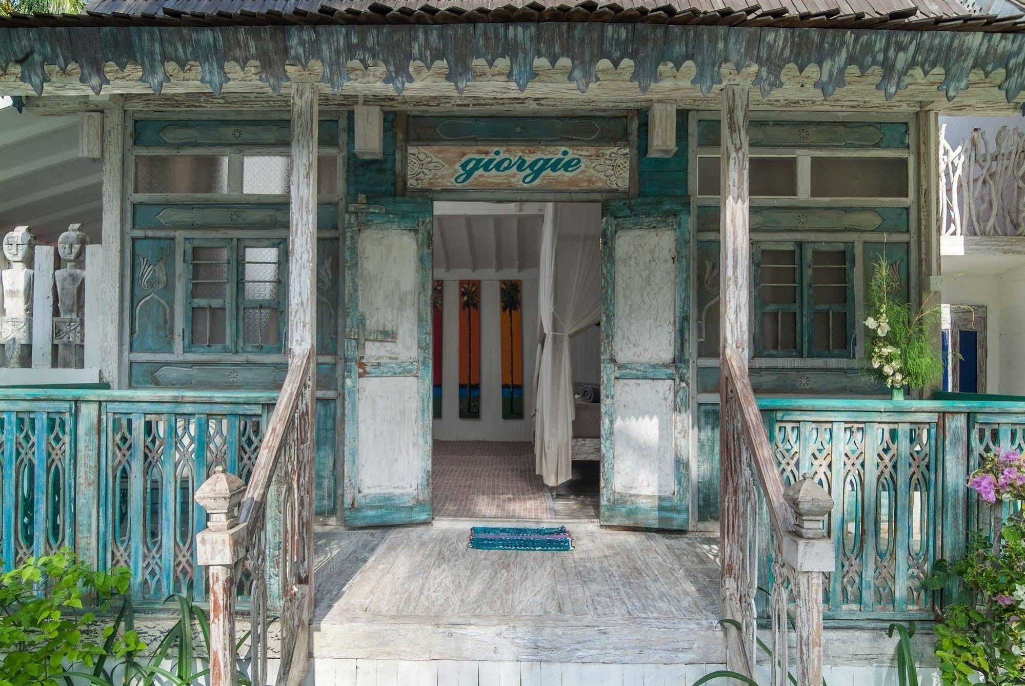 Palmeto Village Gili Trawangan Exterior photo